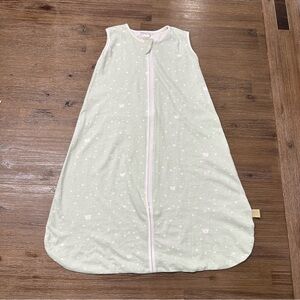 3/20$ Baby Light Green Sleep Sack 100% cotton size 0-6 months